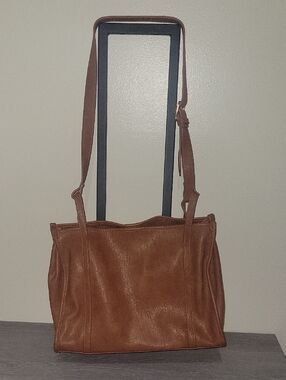Sasha+Sofi Brown Leather Shoulder Bag Like New
